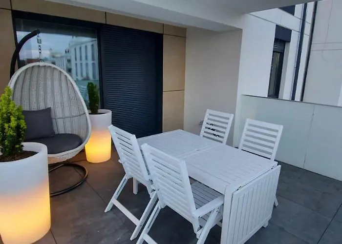 Piekny Przy Plazy Rewal